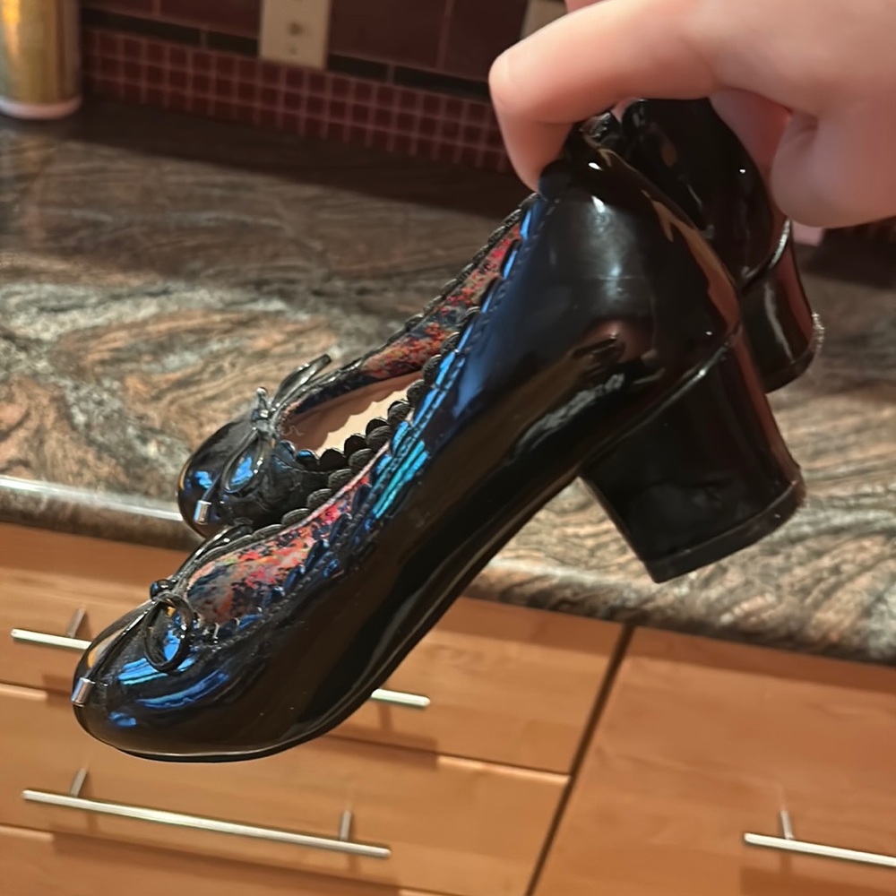 little girls size 4 dress shoe